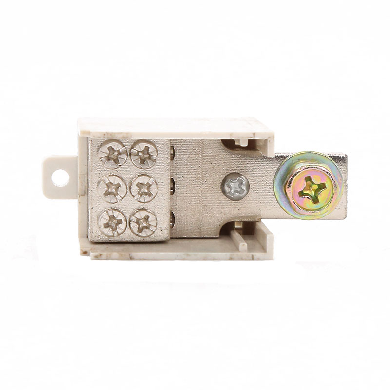 160522 空開(kāi)NB10-35一進(jìn)三出